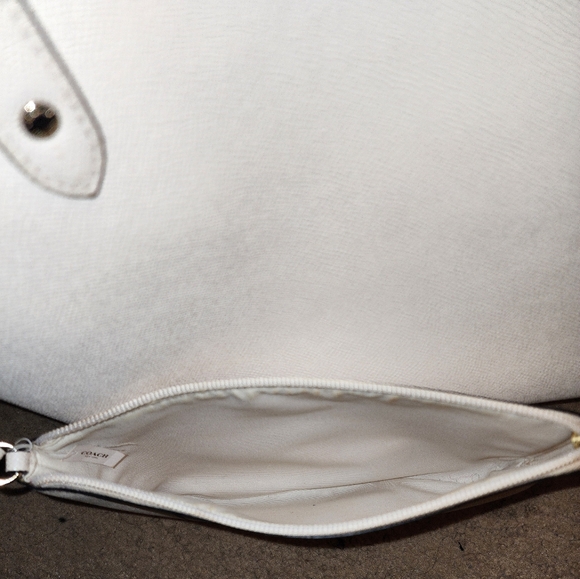 Reversible Coach city tote - Picture 9 of 9